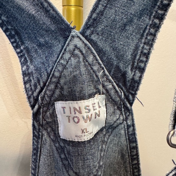 Tinseltown Blue Denim Overall shorts Size XL NWT - Picture 8 of 15